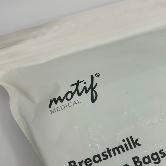 Motif Medical Breastmilk Storage Bags 100 Count 8oz BPA Free Freezer Safe NEW - Picture 2 of 9